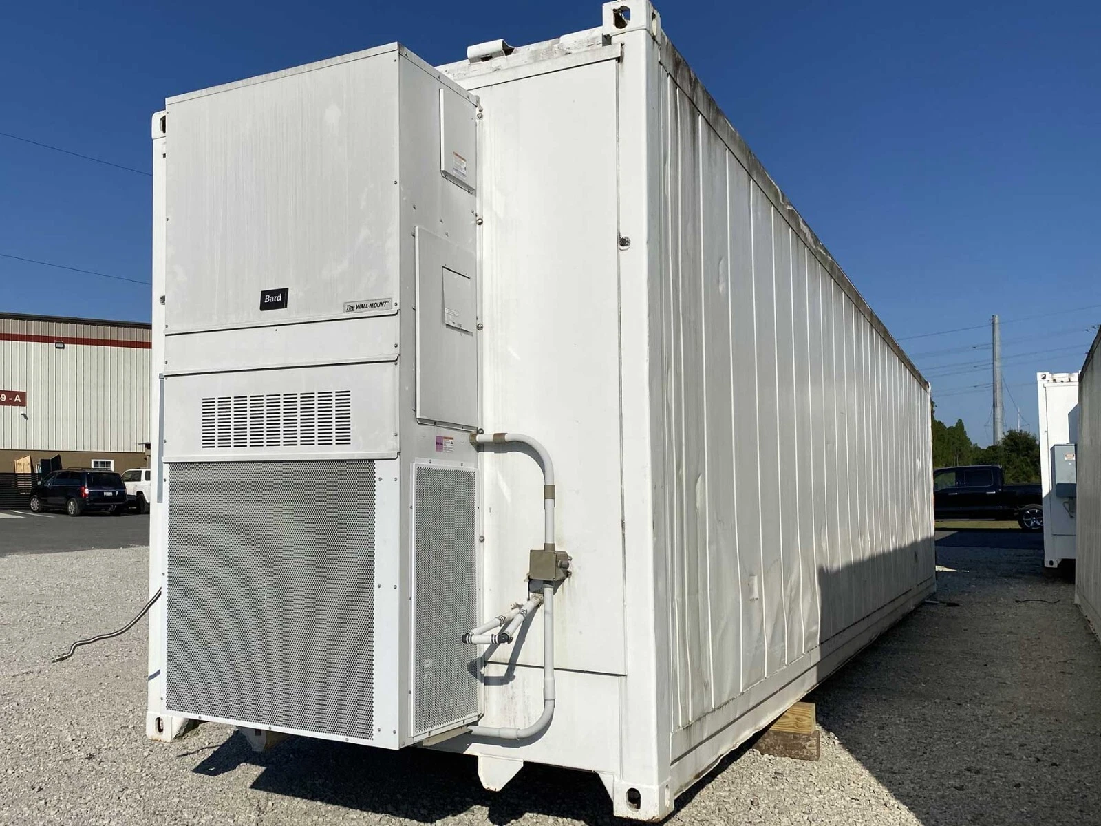 40 Foot High-Cube Insulated Shipping Container with 5 Ton Bard HVAC - Image 2